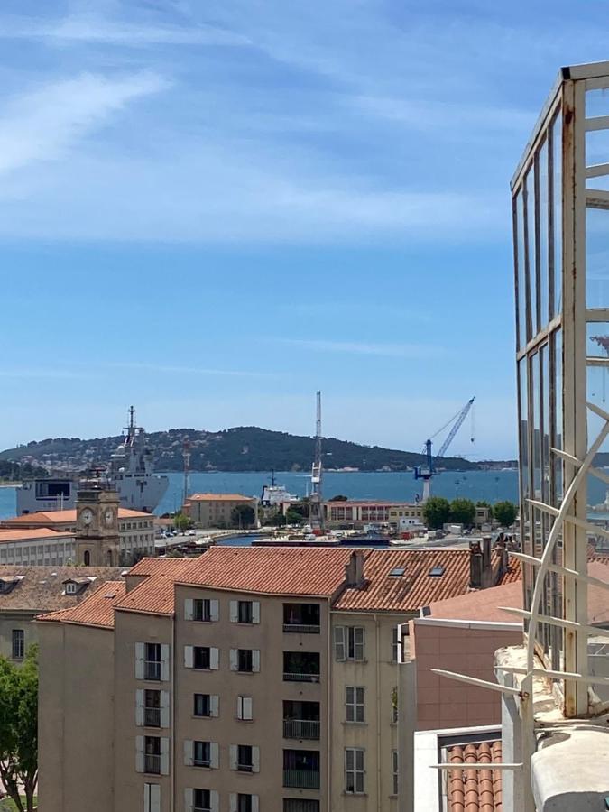 Les Terrasses: Romantic Charm In Apartment *