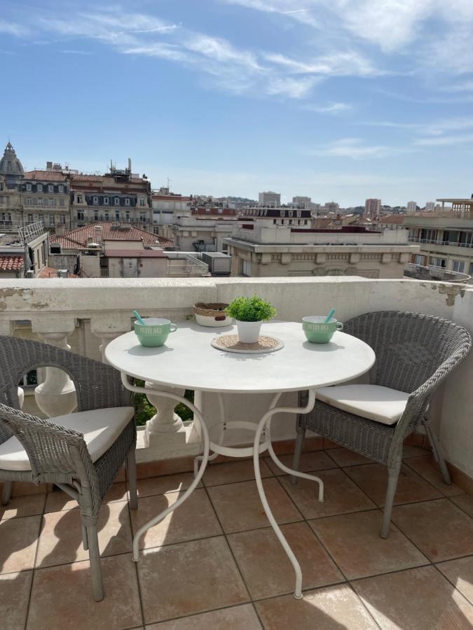 Les Terrasses: Romantic Charm In
