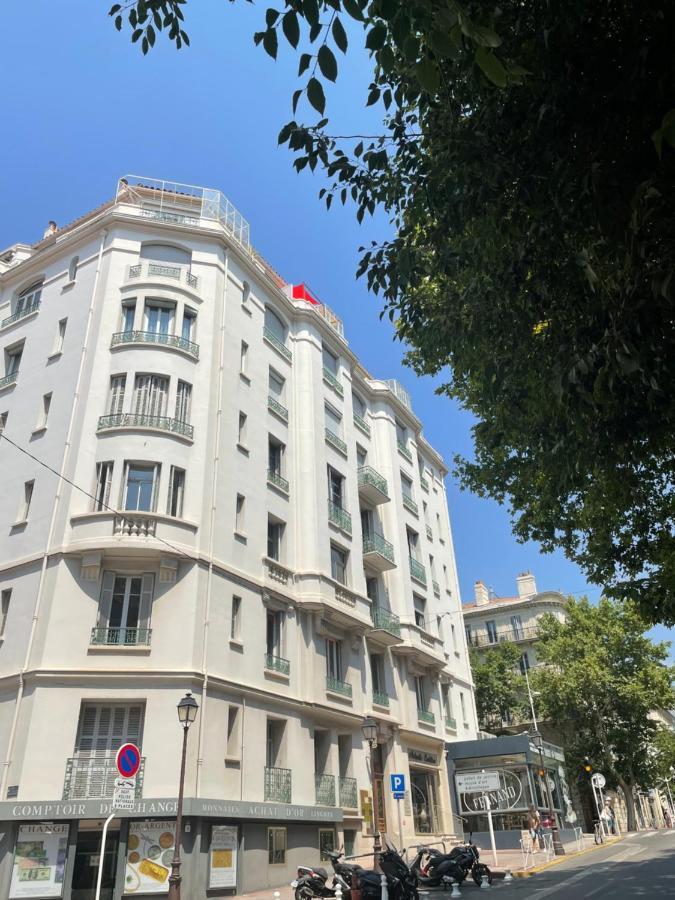 Les Terrasses: Romantic Charm In *